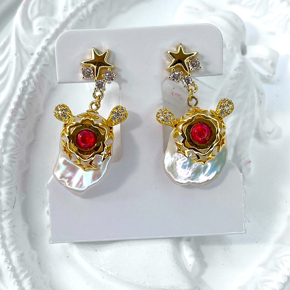 😍😍 Handmade Freshwater Flameball Character High Luster Earrings Unique Design